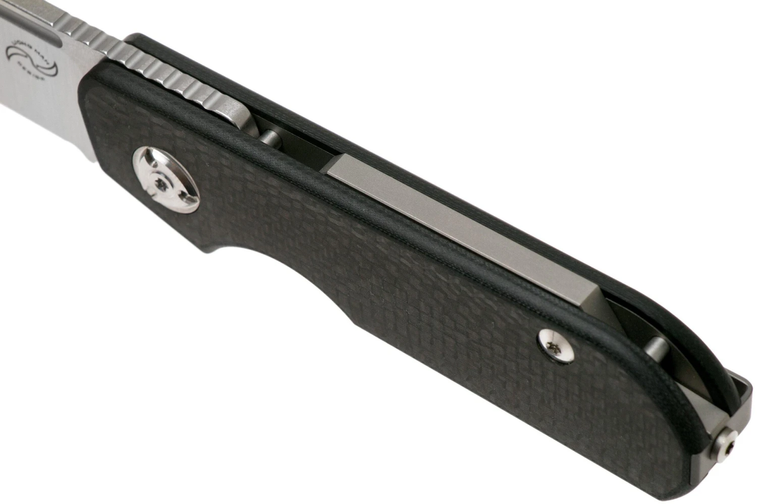 Liong Mah Traveller Spearpoint Carbonfiber Couteau De Poche 9 Liong Mah Traveller Spearpoint Carbonfiber Couteau De Poche – Image 7