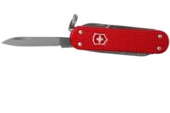 Victorinox Classic SD Alox Colours, Sweet Berry 0.6221.201G Couteau Suisse -Couteausuisse Magasin VT0 6221 201G 03 victorinox