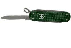 Victorinox Classic Alox Green 0.6221-24R4.KTE1 Knivesandtools Edition, Couteau Suisse -Couteausuisse Magasin VT0 6221 24R4 KTE1 03 victorinox