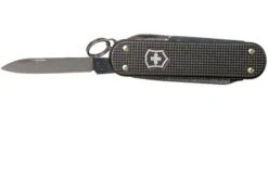 Victorinox Classic SD Alox Limited Edition 2022, 0.6221.L22 Thunder Gray Zwitsers Couteau De Poche -Couteausuisse Magasin VT0 6221 L22 03 victorinox