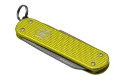 Victorinox Classic SD Alox Limited Edition 2023, 0.6221.L23 Electric Yellow, Couteau Suisse -Couteausuisse Magasin VT0 6221 L23 04 victorinox