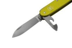 Victorinox Pioneer X Alox Limited Edition 2023, 0.8231.L23 Electric Yellow, Couteau Suisse -Couteausuisse Magasin VT0 8231 L23 03 victorinox