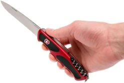 Victorinox RangerGrip 68 Rouge-noir 0.9553.C Couteau Suisse -Couteausuisse Magasin VT0 9553 C 05 victorinox vt0 9553 c 05